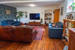 Photo 25- click for photo gallery